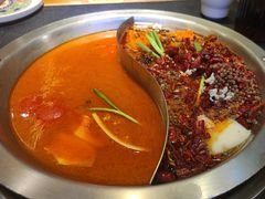 -沸炉重庆老火锅(军事博物馆店)