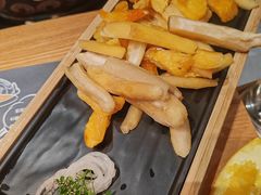 -一朵菌·野生菌探索家火锅(南亚店)