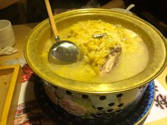 大骨头炖酸菜-关东小磨东北菜(上海长风大悦城店)