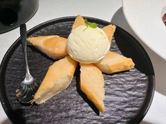 冰淇淋脆年糕-醉舍·新淮扬菜(长宁龙之梦店)
