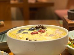 滋养花胶鸡米线-云海肴·汽锅鸡·云南代表菜(丁香国际店)