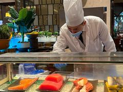 -广州万富希尔顿酒店·感趣自助餐厅·金秋蟹宴生蚝海鲜刺身