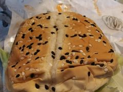 双层牛肉汉堡-牛纽塔·牛人堡(群众路店)