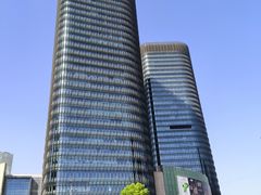 -上海世纪汇广场