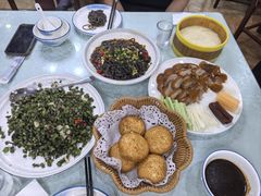-六和聚传统烤鸭.天津菜(和平店)
