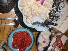 -老牌坊云南鱼豆花火锅(嵩山店)