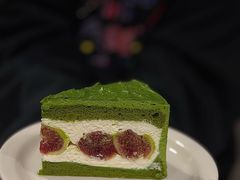 抹茶无花果奶油蛋糕-black rainbow coffee