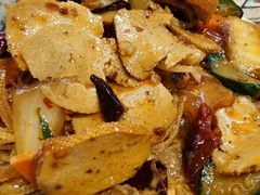 -聚合鑫东北熏酱熟食麻辣面(长阳店)