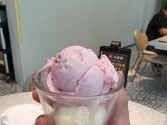 草莓冰淇淋-必胜客(WOW西丽店)