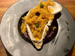 盐烤香酥生蚝配鱼子酱-星叶·东南亚料理(宁波万象汇店)