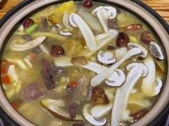 -菌之家·专业纯野生菌火锅·特色炒菌