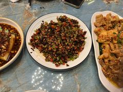 黑三剁-浩海火燒雲傣家菜(静安芮欧店)