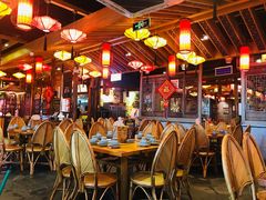 大堂-野山舂·贵州现舂酸汤火锅(鸿通城店)