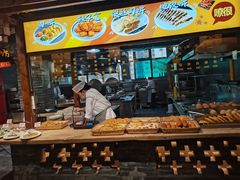 -艳阳天民俗村(公园路店)