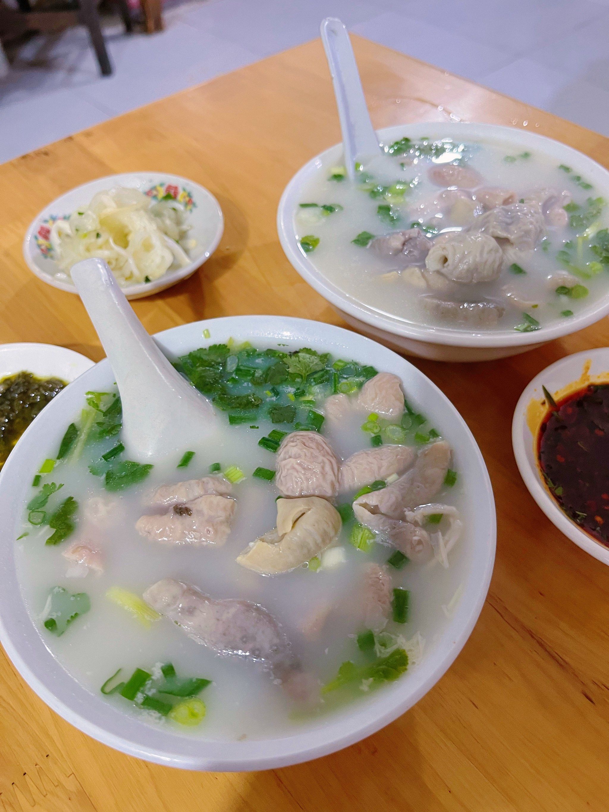 早餐不来碗肥肠汤吗?