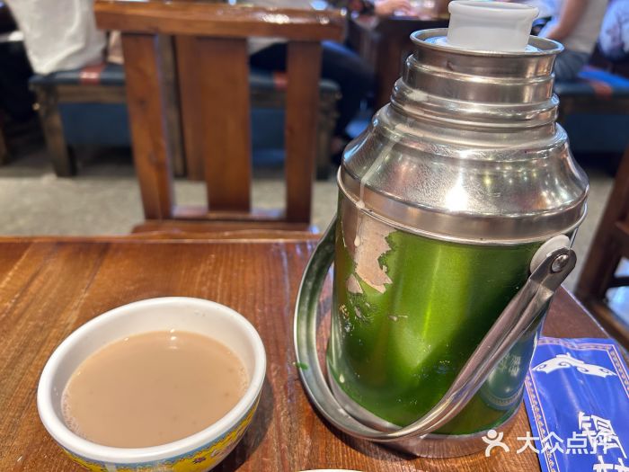 锡林河饭店蒙古奶茶图片