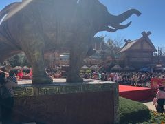 -七彩云南欢乐世界