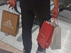 -首创奥特莱斯(西安店)