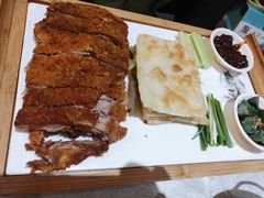 京味香酥肘-大碗居·烤鸭·鱼头泡饼(天坛东门店)
