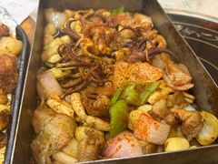 -老东镇啤酒屋海鲜加工·蒸汽海鲜·海鲜烧烤(台东店)