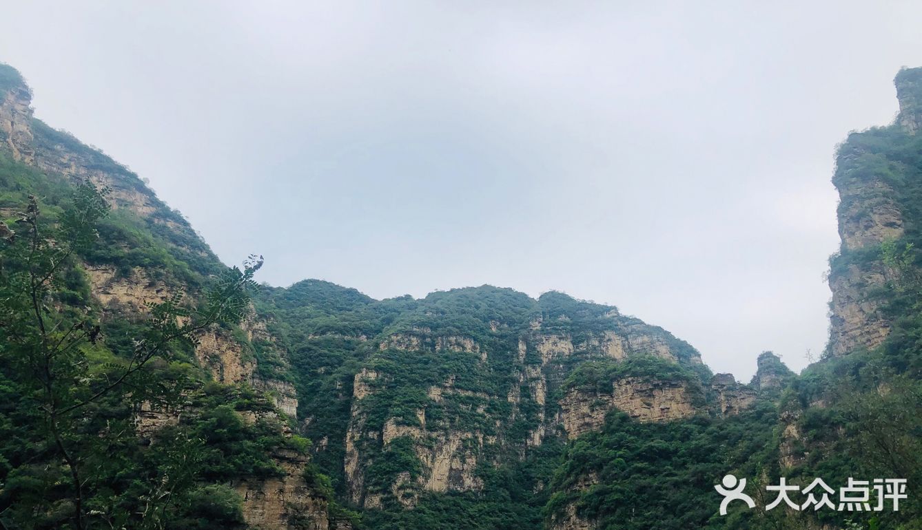 风景不错 爬爬山，一线天也很壮观 来回跑了40分钟