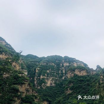 风景不错 爬爬山，一线天也很壮观 来回跑了40分钟