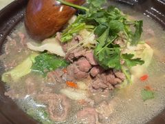 -川流不息·地道川菜·小龙虾(新松江路店)
