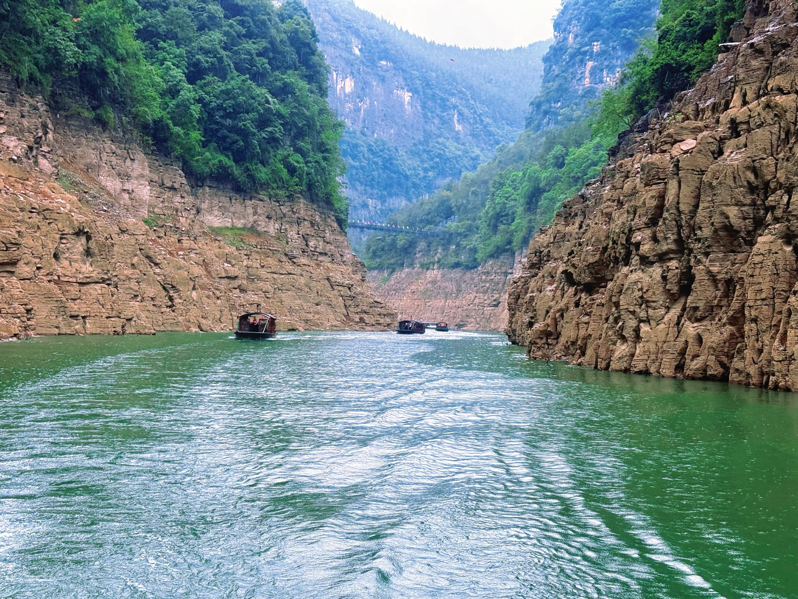 坐船游小三峡小小三峡