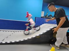 -八爪矩阵极限运动馆·儿童平衡车·感统训练(南海子公园校区)