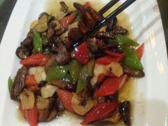 青椒牛肝菌-山珍王国·云南野生菌石锅鱼