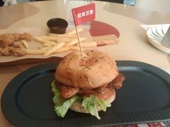 -必胜客(珠海路店)