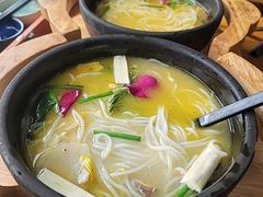 -桥香园过桥米线(国贸店)