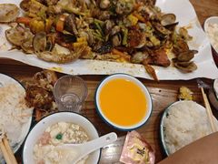 -东来菜馆•手抓海鲜家常菜•海鲜锅贴(鸽子窝店)