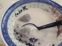 芋圆椰汁黑糯米-江记甜品(罗湖店)