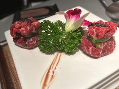 -左庭右院鲜牛肉火锅黑金店(陆家嘴中心店)