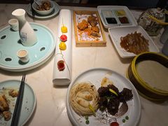 -韵秋荷(宝山龙湖天街店)