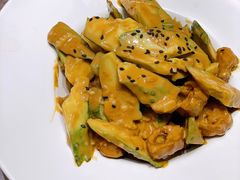 黄瓜拌油条-闫府私房菜·老字号(恒隆店)