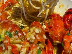 -老街烧烤大排档·地道湖北菜·龙虾馆(汉口火车站店)