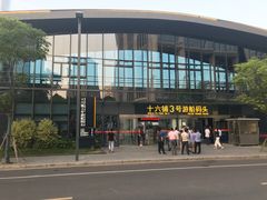 -黄浦江游览十六铺3号码头网红自助餐