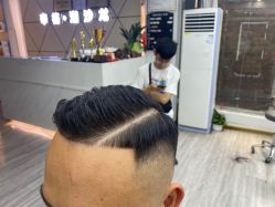 点击看大图 -辛格·潮沙龙