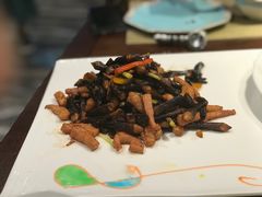 黑鸡枞菌炒爽肉-童福兴·南京菜(老门东店)