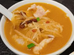 唐猫酸汤锅子鱼-唐猫庭院·千年陕菜(赛格国际购物中心店)