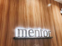 -Mentor Hair Salon