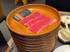 -牛YO寿喜烧·铁板烧和牛火锅自助(市府恒隆店)