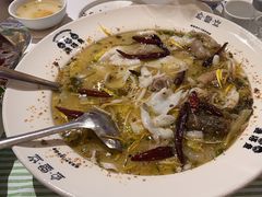 -渔语鱼新川菜Bistro(万象天地店)