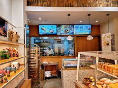面包甜点陈列柜-前进麦味·天然烘焙(凯德1818店)