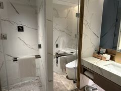 -苏州金鸡湖中茵皇冠假日酒店