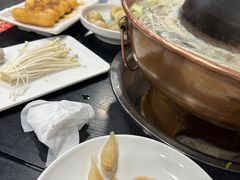 -楼外楼大刀肉传统火锅居(幸福街店)