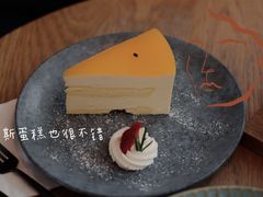 -彳亍咖啡·这里(水湾路店)
