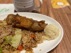 -玛格萝妮(汇智国际商业中心店)